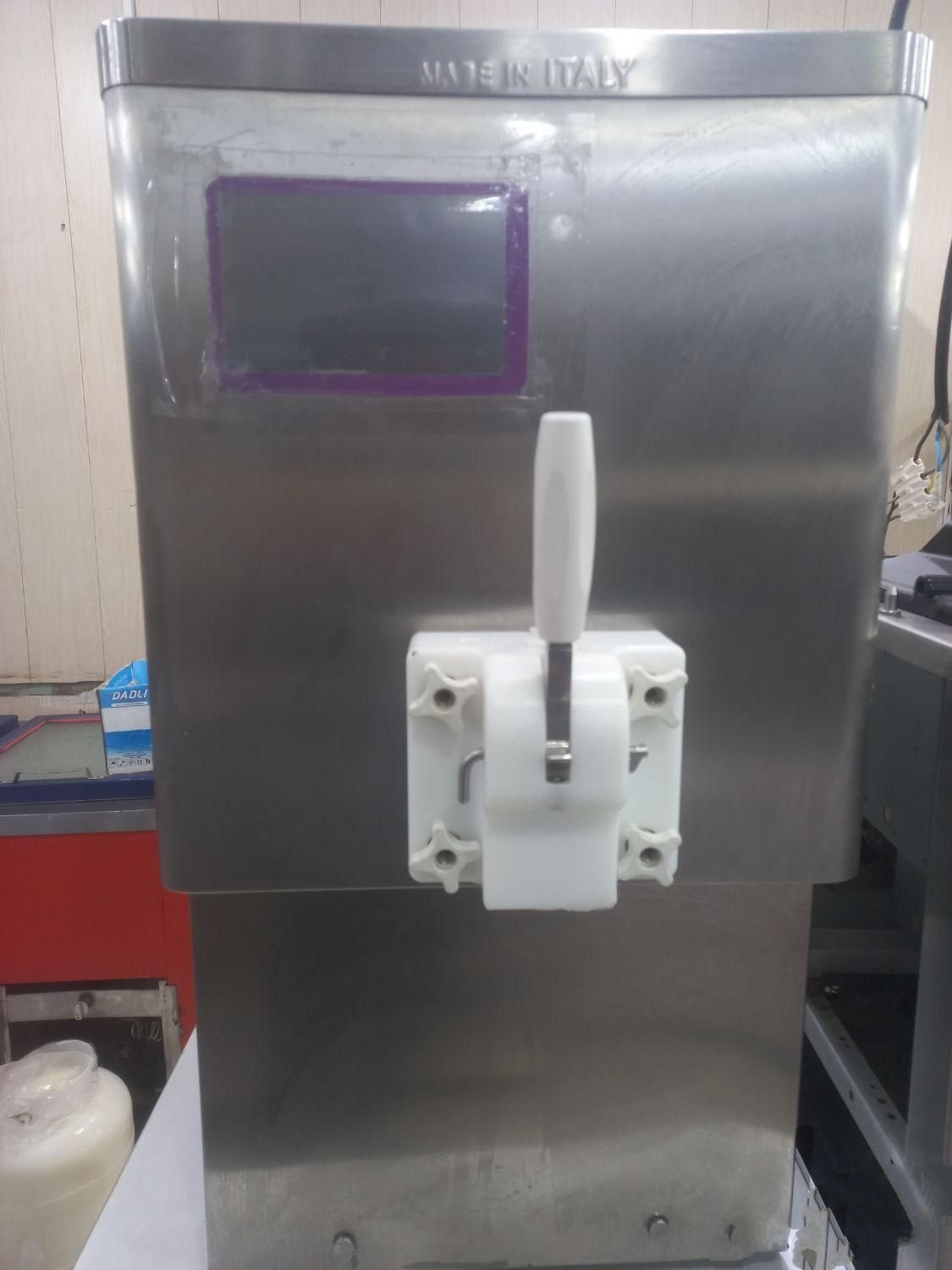دستگاه بستنی ژلماتیک لمسی
