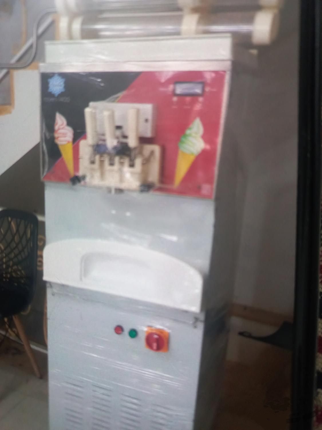 یک عدد دستگاه قیفی نو ۱۴۰۲هلیلت
