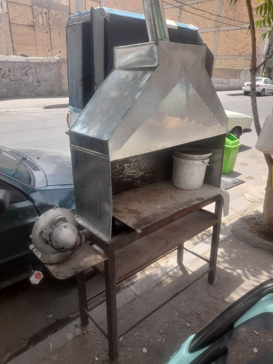 منقل کباب ذغالی اهن سنگین