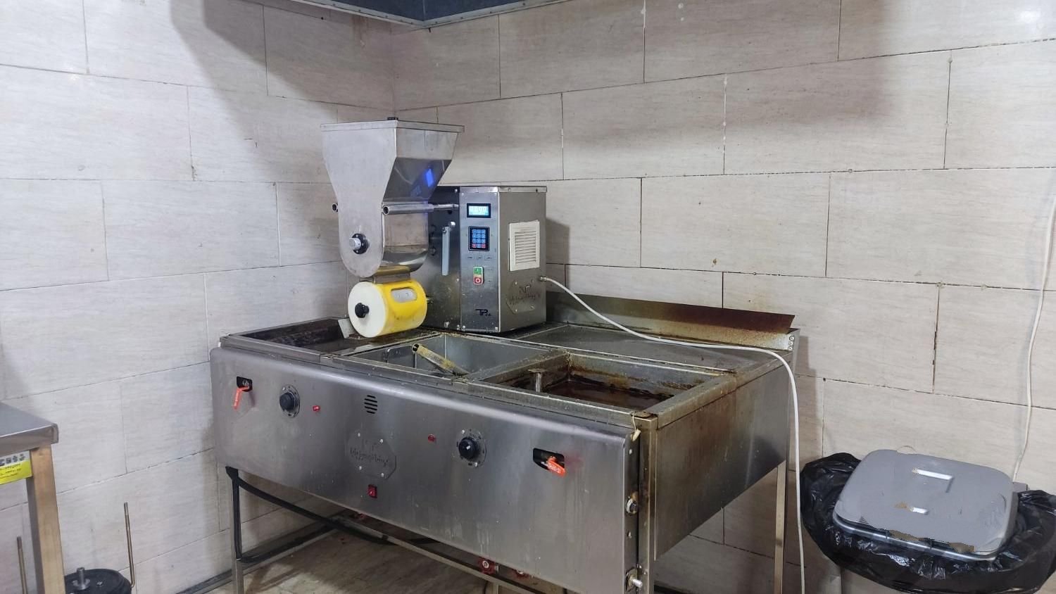 دستگاه کتلت زن فلافل زن اتوماتیک در حد نو نو