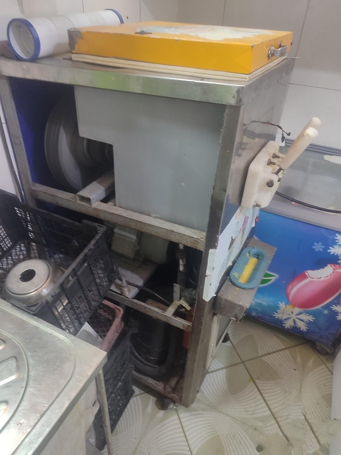 دستگاه قیفی