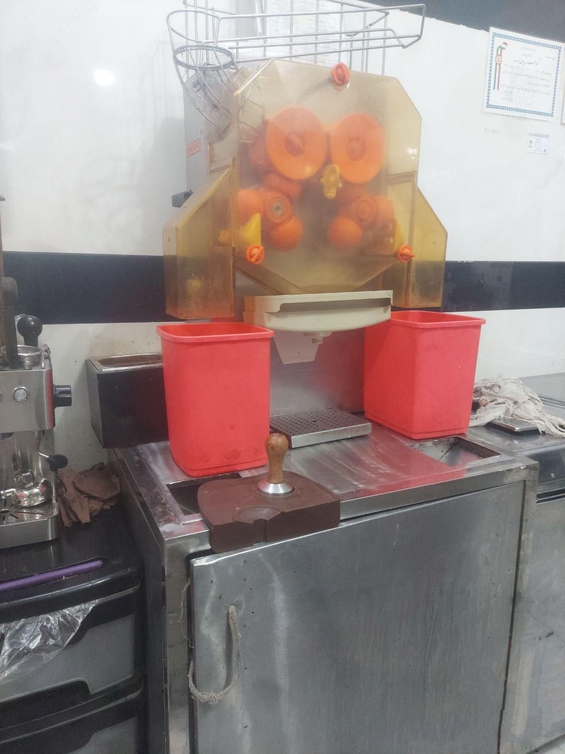 آب پرتقال گیری