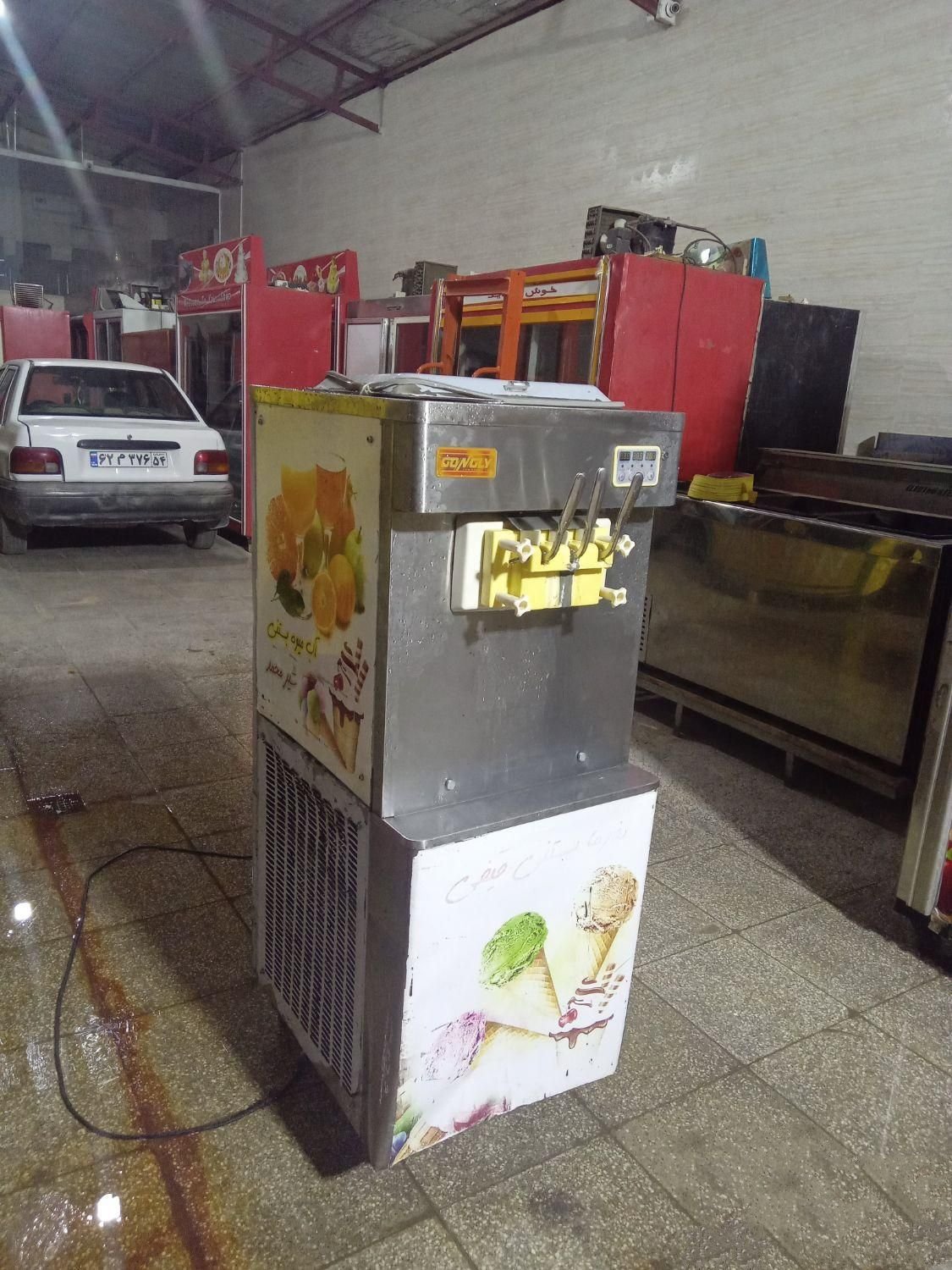 دستگاه بستنی قیفی وارداتی